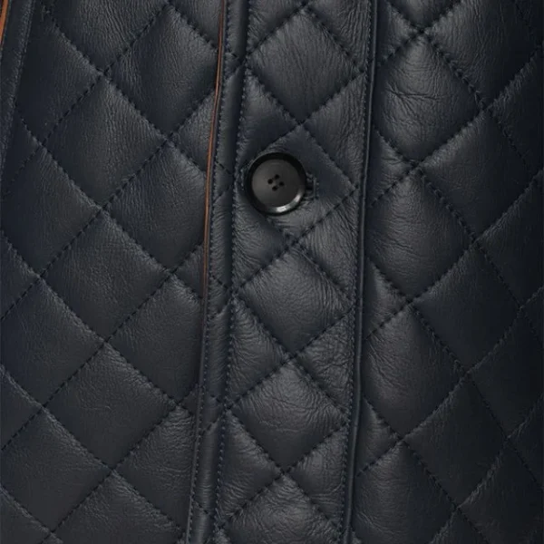 Cappotto in montone trapuntato da uomo nero