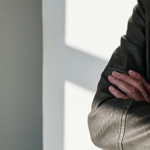 Cómo Cuidar una Chaqueta de Cuero: Guía Completa